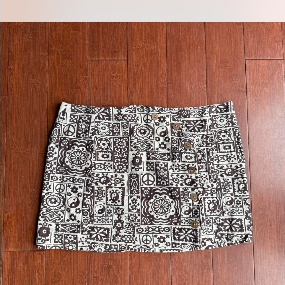 Urban Outfitters Black and White Patterned Mini Skirt